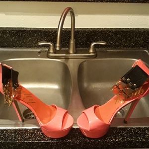 Make an offer. Must sell today! Size 11 Heels